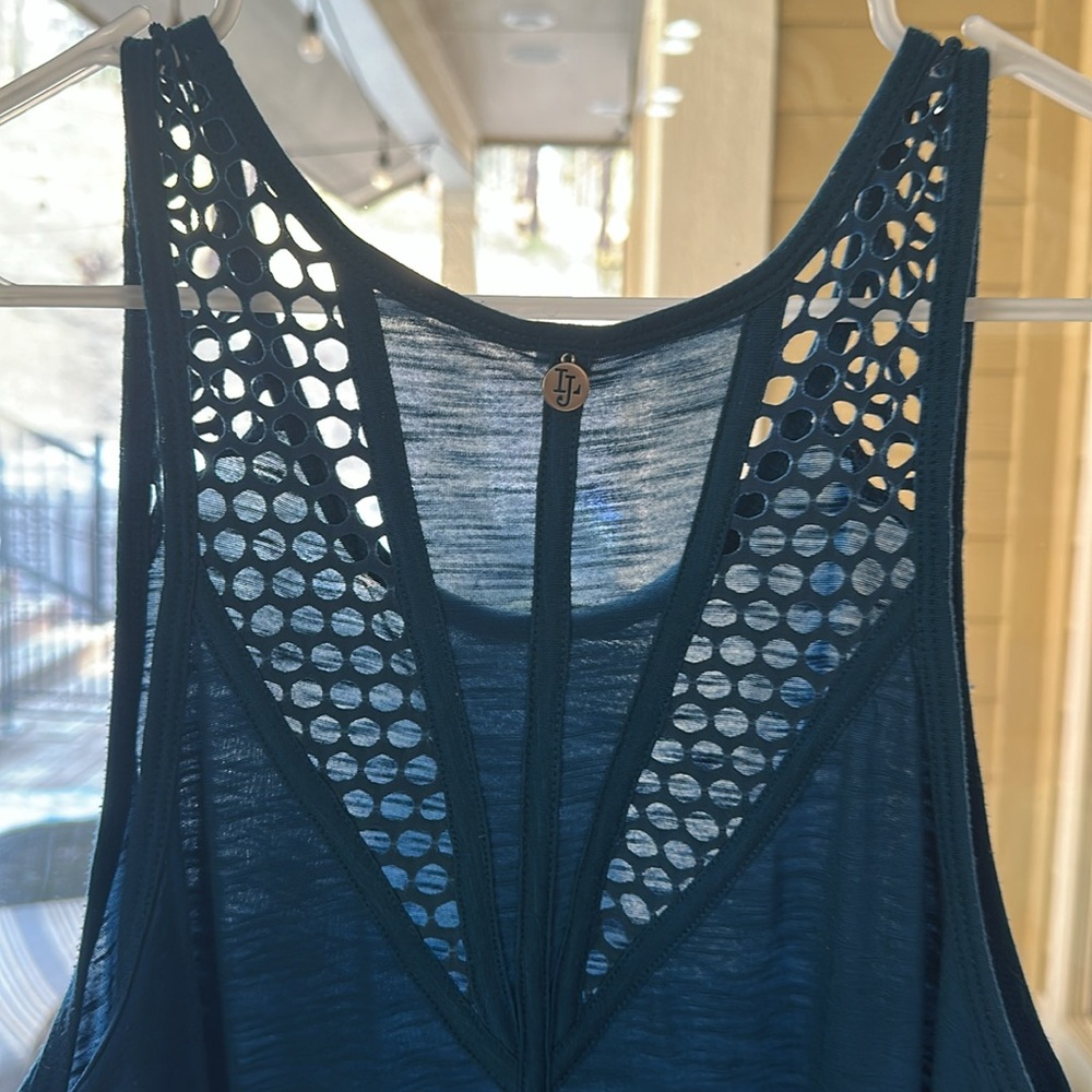 Lorna Jane Blue Mesh SlouchyTank Top, size large